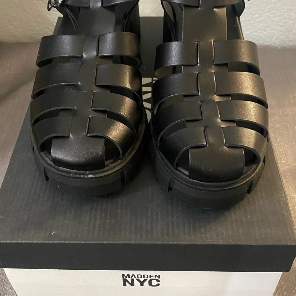 Trendy Black Platform Sandals - Picture 2 of 4